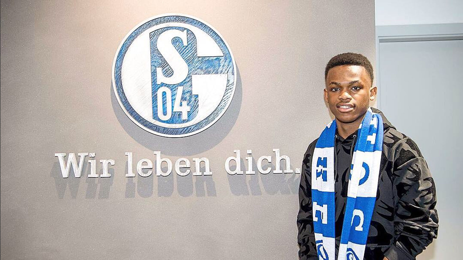 少极端应援 少极端应援