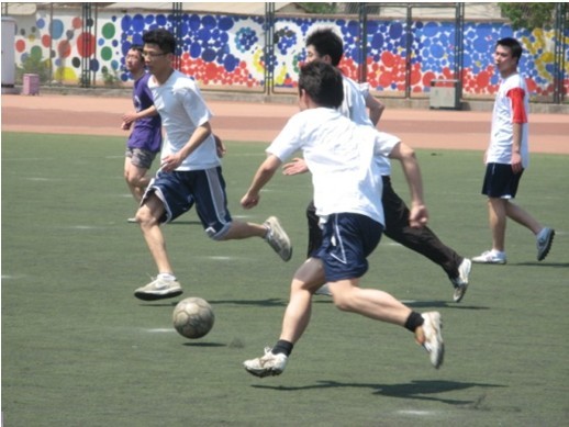 滑回本垒 滑回本垒