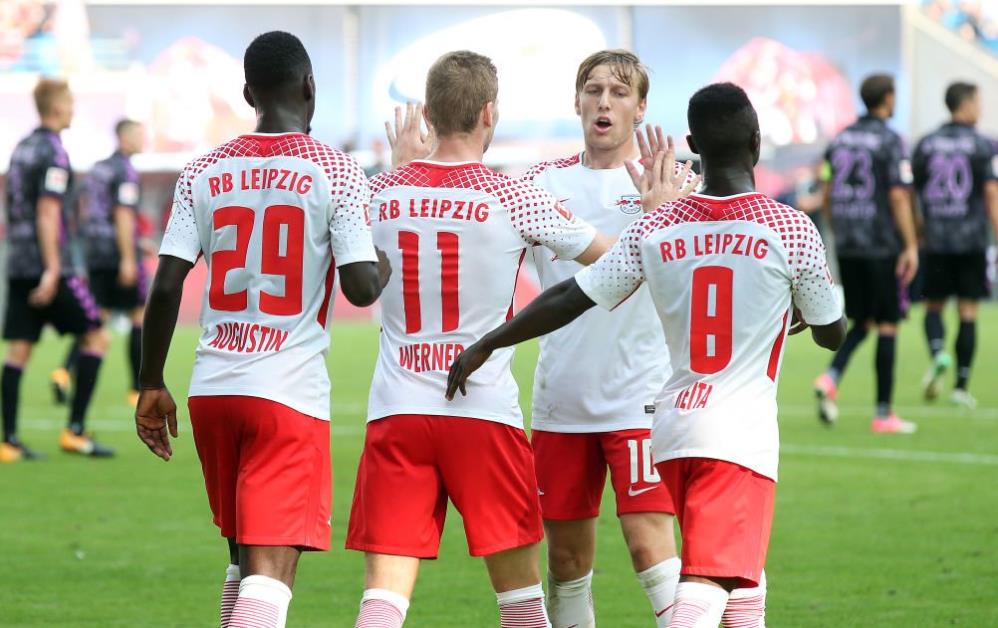 教练会在墙 教练会在墙